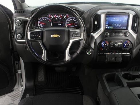 Used 2021 Chevrolet Silverado 1500 LT w/ Bed Protection Package image 10
