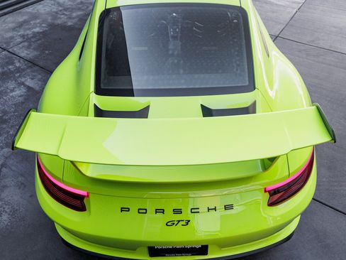Certified 2018 Porsche 911 GT3 image 31