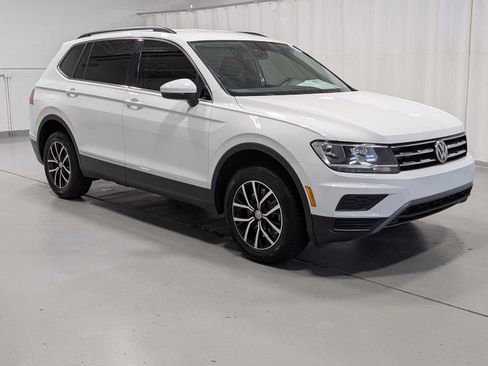 Used 2021 Volkswagen Tiguan SE image 6