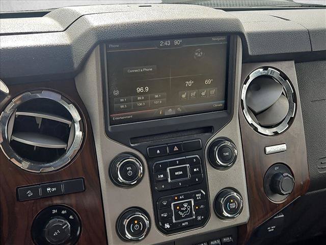 Used 2015 Ford F250 Lariat w/ Lariat Ultimate Package AWD/4WD image 10