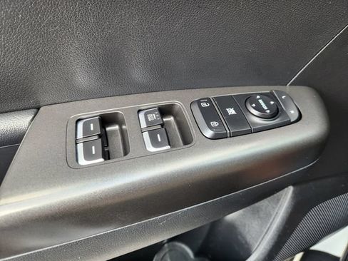 Used 2019 Kia Sportage LX FWD image 23