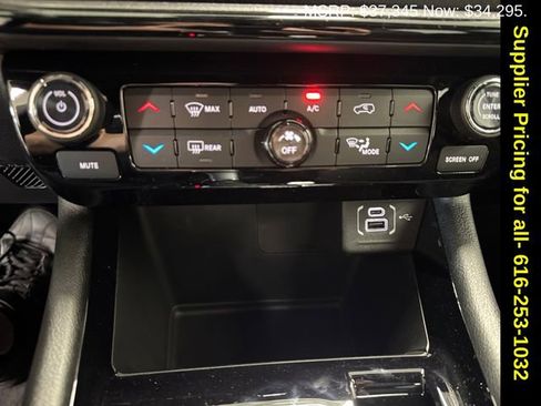 New 2026 Jeep Compass Limited image 13