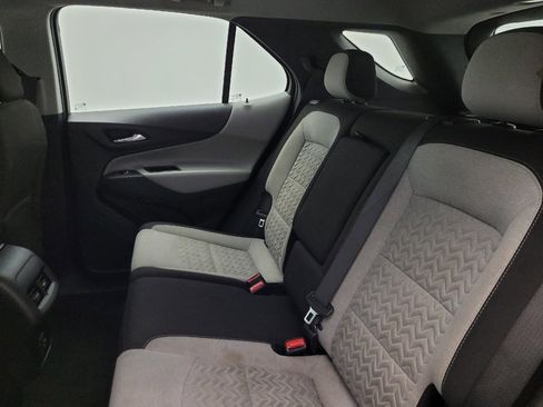Used 2022 Chevrolet Equinox LS w/ LPO, Floor Liner Package FWD image 18