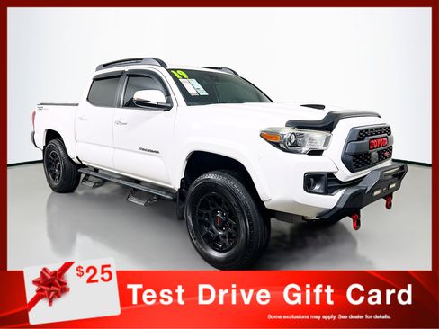 Used 2019 Toyota Tacoma TRD Sport image 1