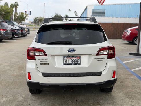 Used 2015 Subaru Outback 3.6R Limited image 9