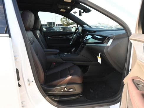 New 2024 Cadillac XT6 Premium Luxury w/ Technology Package image 27