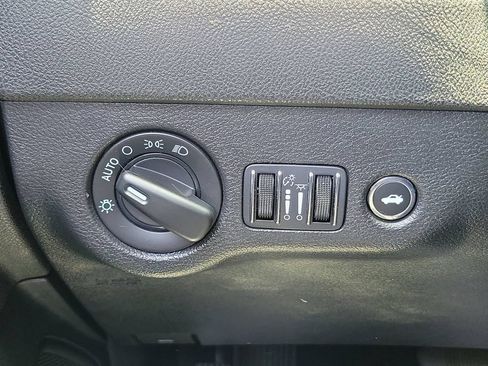 Used 2023 Dodge Charger SXT w/ Blacktop Package RWD image 27