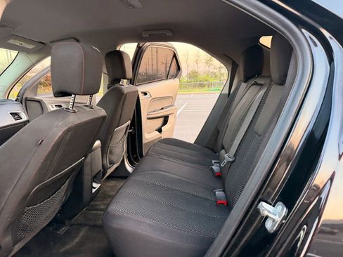 Used 2017 Chevrolet Equinox LT w/ Convenience Package FWD image 18