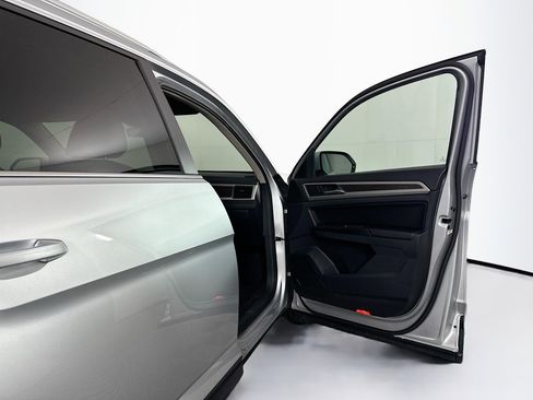 Used 2018 Volkswagen Atlas SE image 33