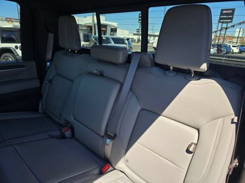 Used 2026 GMC Sierra 3500 SLT w/ SLT Premium Package AWD/4WD image 17