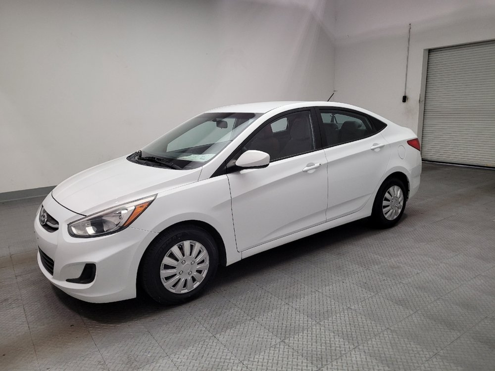Used 2016 Hyundai Accent SE FWD image 2