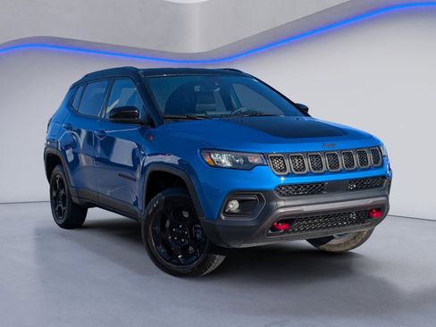 Certified 2023 Jeep Compass Trailhawk image 2