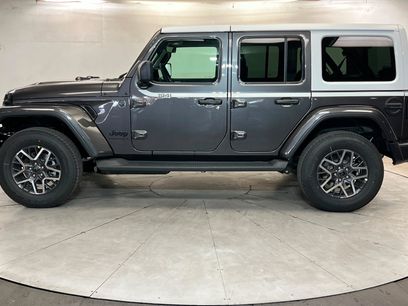 New 2026 Jeep Wrangler Unlimited Sahara w/ Whitecap Package