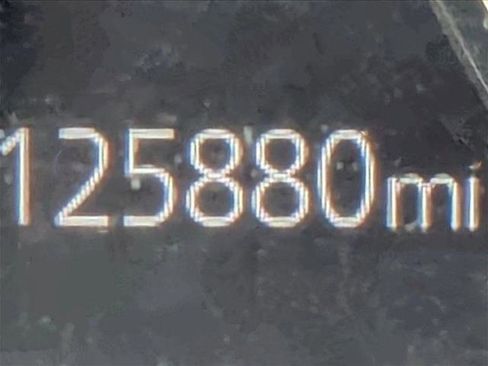 Used 2019 MAZDA MAZDA3 Hatchback w/ Preferred Package image 11