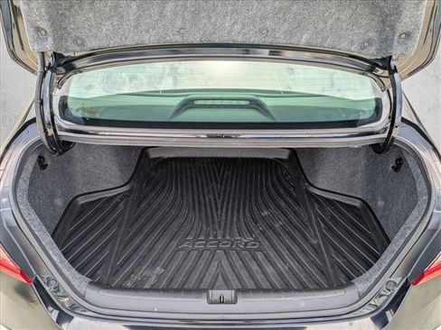 Used 2020 Honda Accord LX image 6