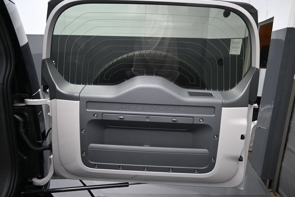 New 2026 Land Rover Defender 110 S AWD/4WD image 16