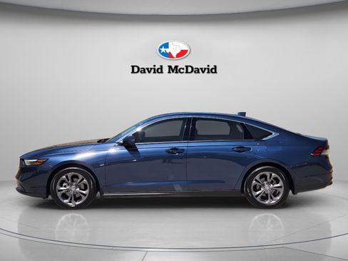 Used 2023 Honda Accord EX image 2