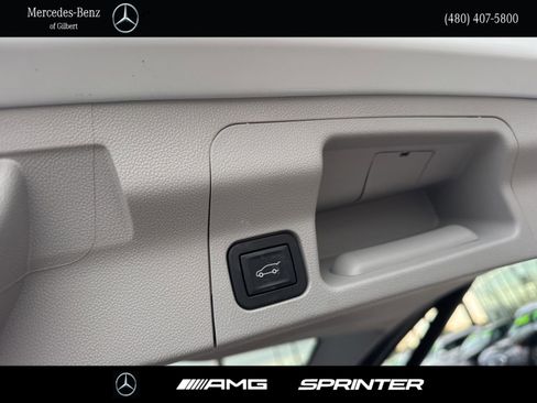 Used 2019 GMC Acadia SLT image 6