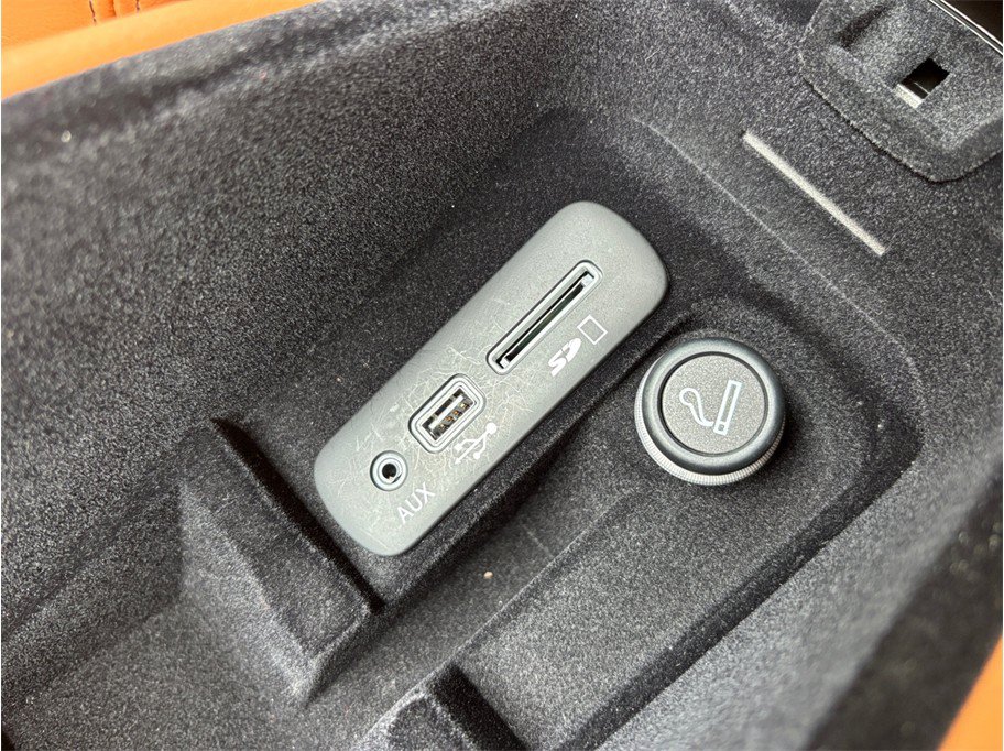 Used 2018 Maserati GranTurismo Sport RWD image 31