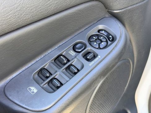 Used 2004 Dodge Ram 1500 Truck SLT w/ Quad Cab Value Group image 16