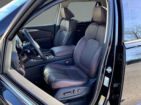 Used 2023 Honda Pilot Elite image 21