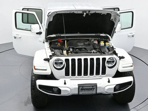Used 2022 Jeep Gladiator Overland image 43
