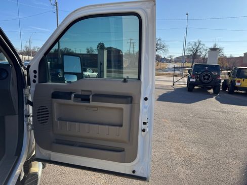 Used 2009 Ford F350 XL image 22