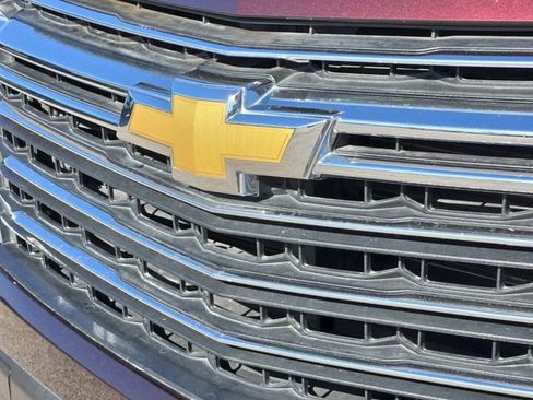 Used 2022 Chevrolet Traverse LT image 7