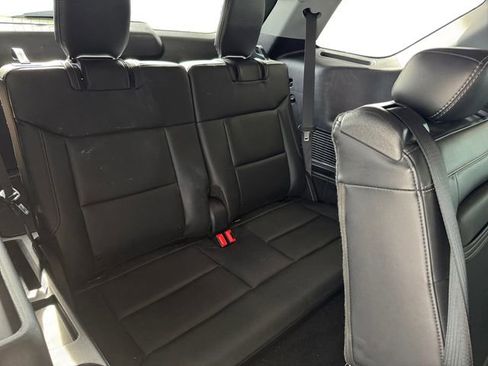 Used 2022 Ford Explorer XLT w/ Equipment Group 202A AWD/4WD image 19
