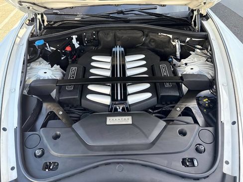 Used 2018 Rolls-Royce Phantom Sedan image 52