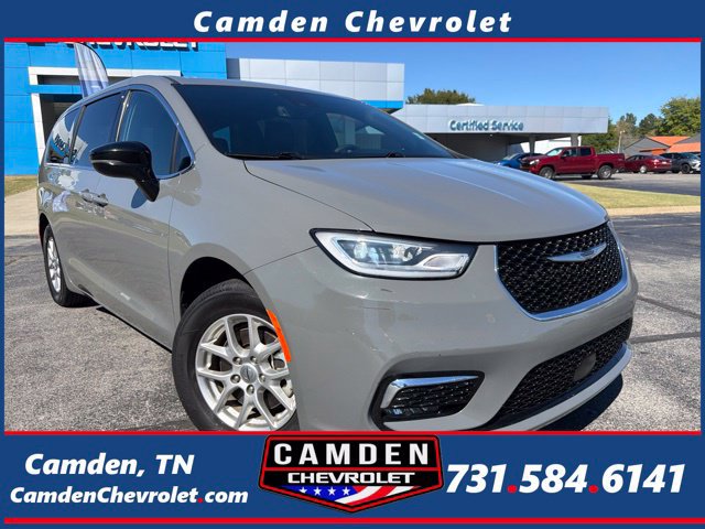Used 2025 Chrysler Pacifica Select FWD image 1