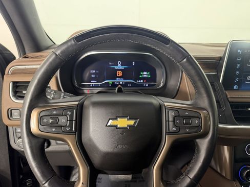 Used 2024 Chevrolet Suburban High Country w/ Advanced Technology Package image 26