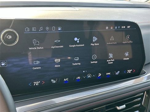 Used 2025 Chevrolet Suburban RST image 41