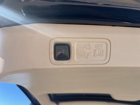 Used 2021 Lincoln Navigator Reserve w/ Luxury Package image 14