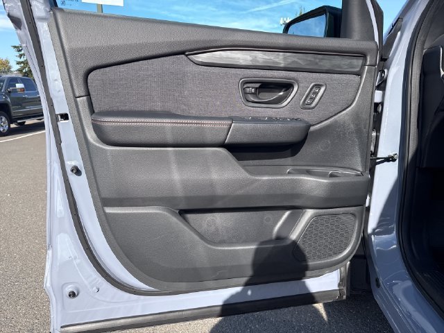 Used 2026 Honda Passport TrailSport image 17