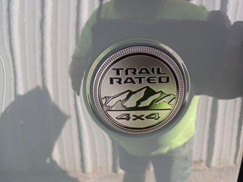 New 2025 Jeep Gladiator Sport image 10