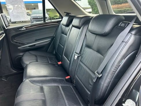 Used 2010 Mercedes-Benz ML 350 BlueTEC 4MATIC image 14