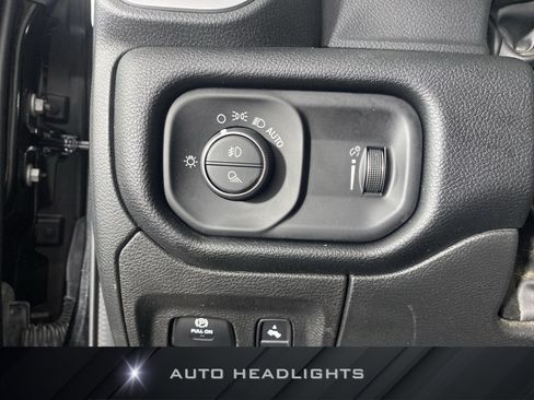 Used 2022 RAM 1500 Big Horn AWD/4WD image 23