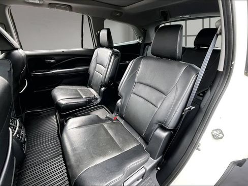 Used 2018 Honda Pilot Elite image 26