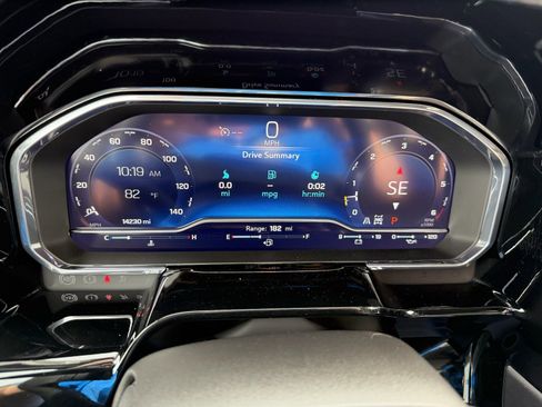 Used 2025 Chevrolet Silverado 1500 LTZ image 9