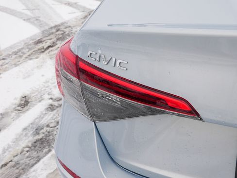 Certified 2023 Honda Civic EX image 17