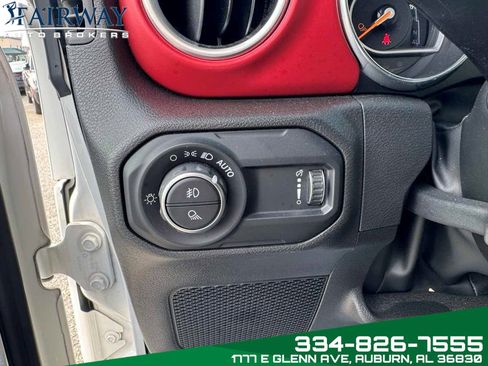 Used 2023 Jeep Gladiator Rubicon w/ LED Lighting Group image 17