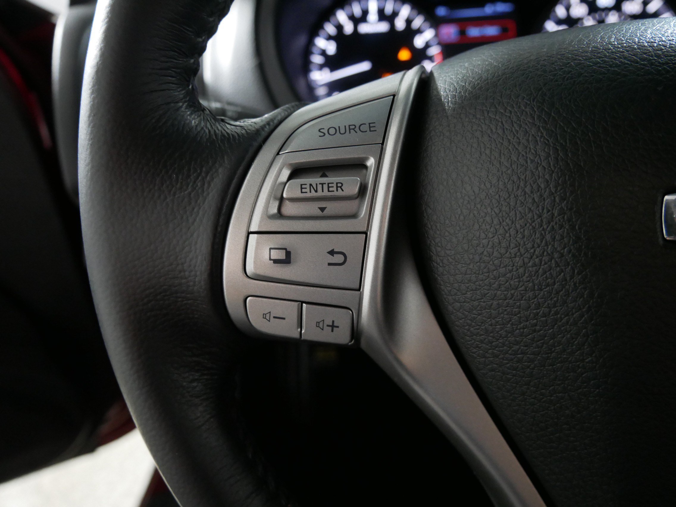 Used 2015 Nissan Altima 2.5 SV FWD image 27