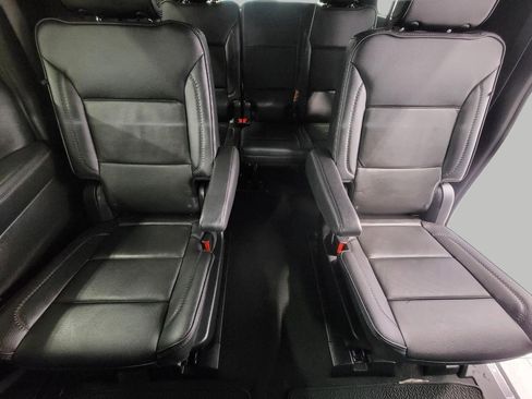 Used 2025 GMC Yukon XL Denali image 20