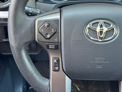 Used 2019 Toyota Tacoma SR5 image 19