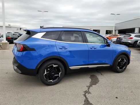 New 2026 Kia Sportage EX w/ EX Panorama Roof Package image 2