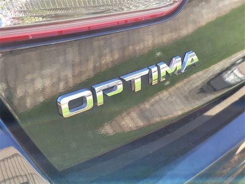 Used 2018 Kia Optima LX image 5