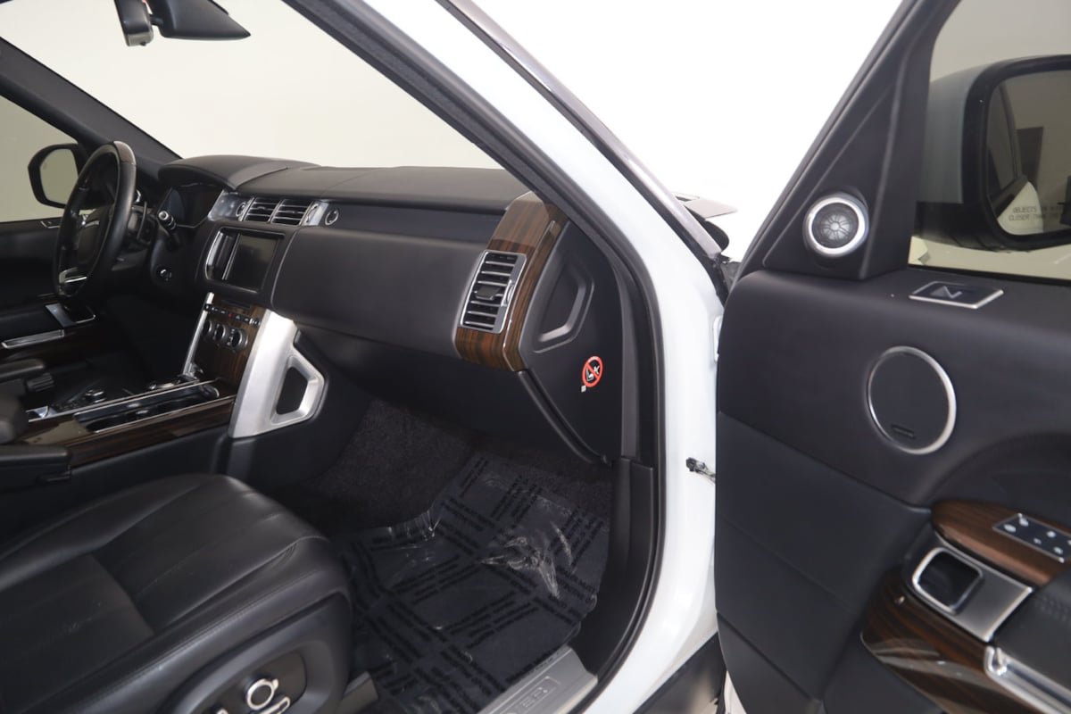Used 2016 Land Rover Range Rover Supercharged AWD/4WD image 38