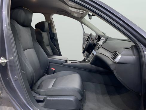 Used 2018 Honda Accord LX image 15