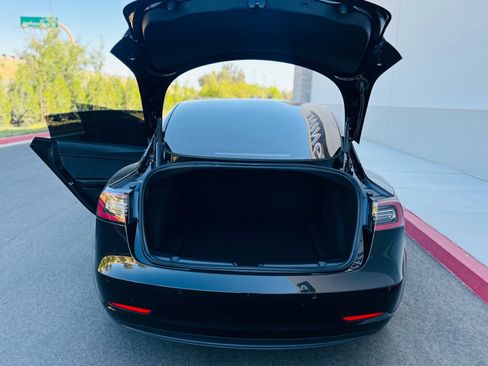 Used 2021 Tesla Model 3 Long Range AWD/4WD image 17